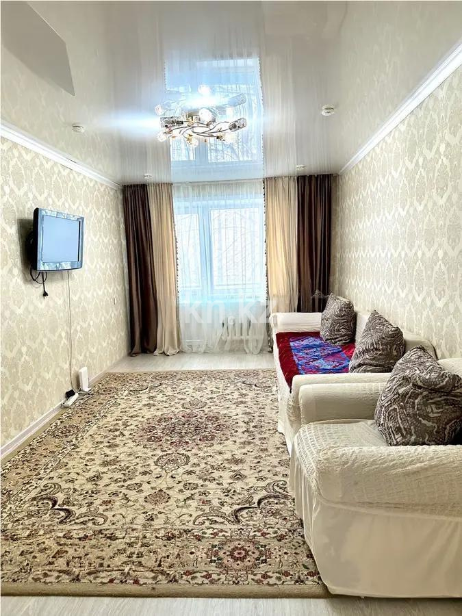 Продажа 4-комнатной квартиры, 87 м², ул. Дюсембекова, дом  47/2 - Продажа  четырехкомнатных квартир в Караганде без посредников фото 1 из 8