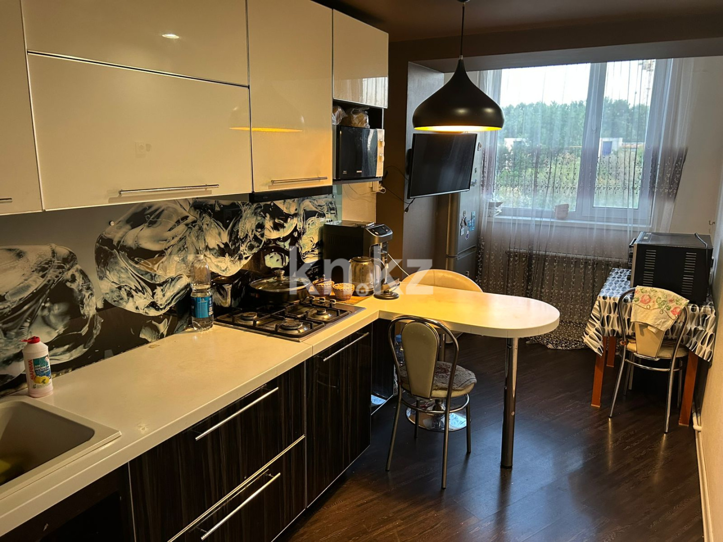 Аренда 3-комнатной квартиры, 60 м², ул. Аманжолова, дом  43 - Аренда  трехкомнатных квартир помесячно в Караганде с фото фото 1 из 12