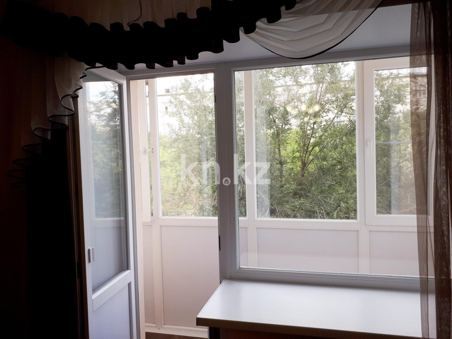 Аренда 1-комнатной квартиры посуточно, 32 м², ул. Потанина, дом  19 - Аренда жилой и коммерческой недвижимости в Усть-Каменогорске фото 4 из 12