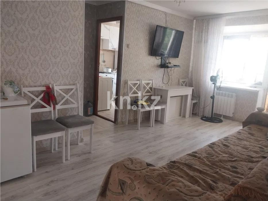 Продажа 3-комнатной квартиры, 42 м² - Продажа квартир от собственников в Караганде фото 1 из 6