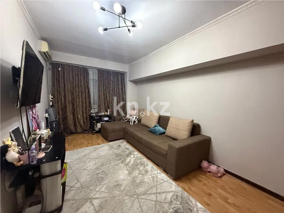 Продажа 1-комнатной квартиры, 37 м², мкр-н Аксай-3, дом  10а - Продажа  однокомнатных квартир в Алматы без посредников фото 1 из 6