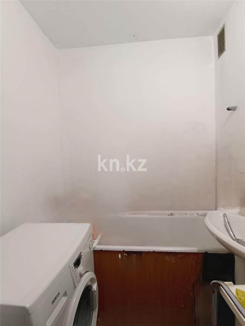 Продажа 2-комнатной квартиры, 51 м², мкр-н 22 в Караганде - фото 12