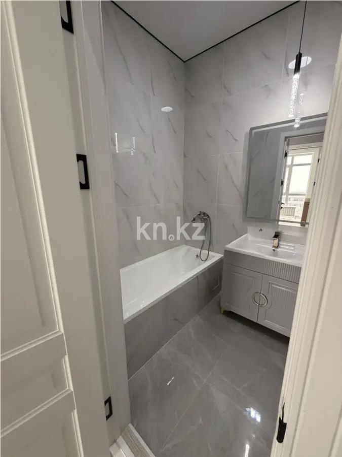 Продажа 2-комнатной квартиры, 61.4 м² в Алматы - фото 4