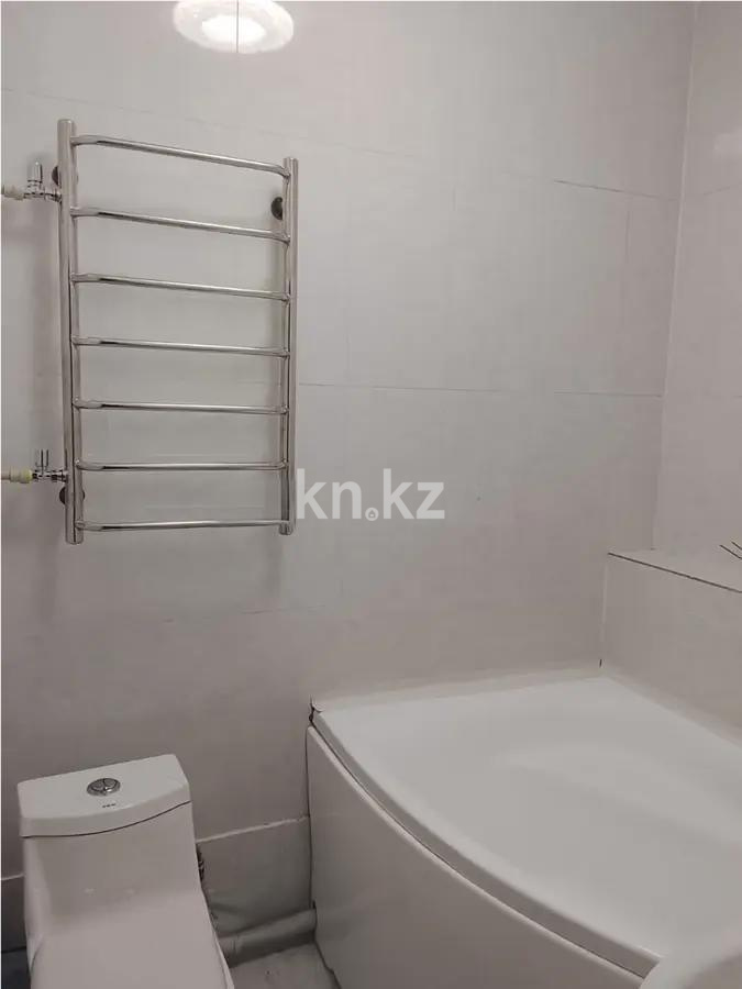 Продажа 1-комнатной квартиры, 38 м², мкр. Аксай-1а, дом  9 в Алматы - фото 3