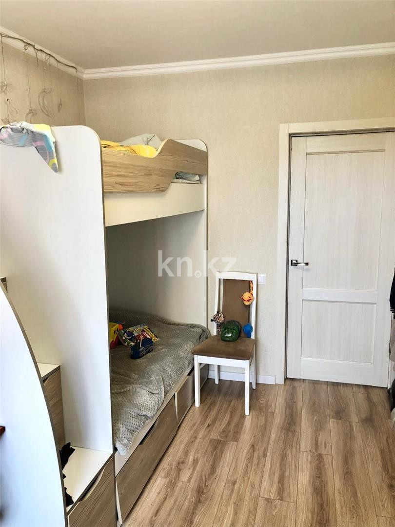 Продажа 3-комнатной квартиры, 64 м², пр. Шахтеров в Караганде - фото 8
