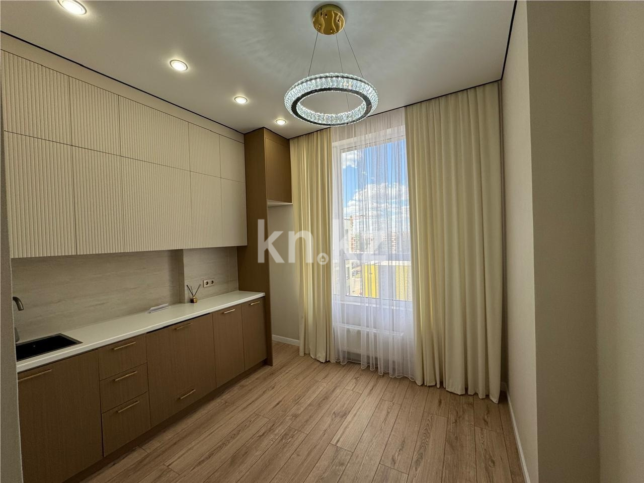 Продажа 2-комнатной квартиры, 38.6 м² - Продажа жилой и коммерческой недвижимости в Казахстане фото 1 из 6