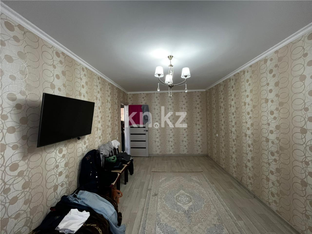 Продажа 3-комнатной квартиры, 63 м², мкр-н 15, дом  16 в Караганде - фото 3