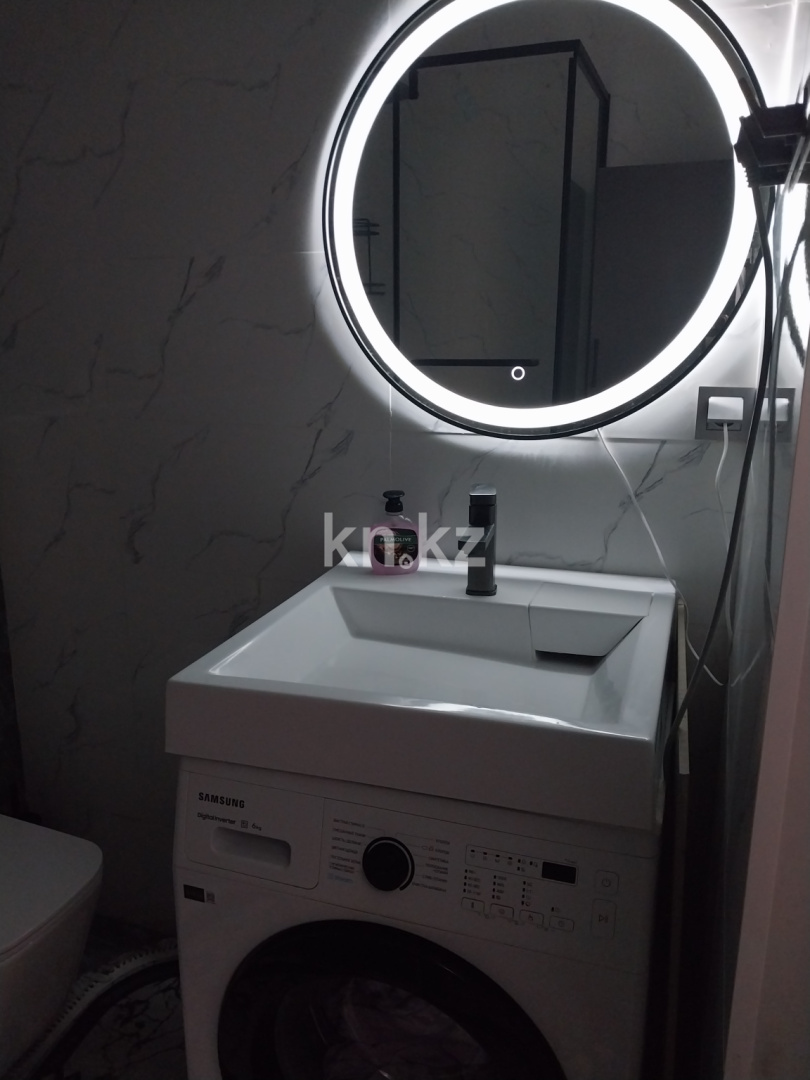 Аренда 2-комнатной квартиры посуточно, 50.6 м², пр. Райымбека, дом  348/1 - ул. Емцова - Аренда  двухкомнатных квартир посуточно в Алматы фото 15 из 17