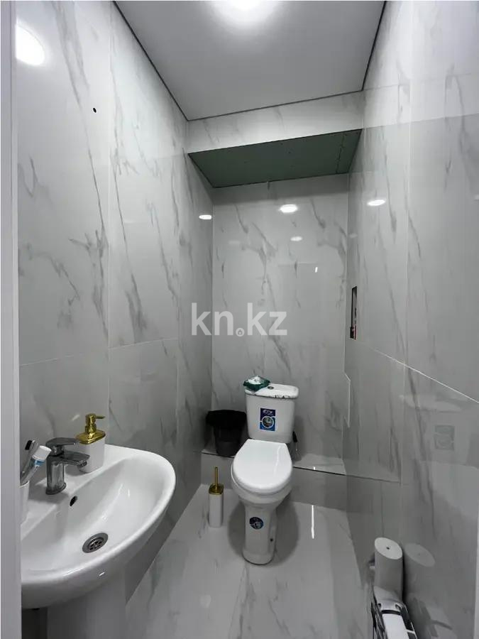 Продажа 3-комнатной квартиры, 72 м², ул. Байтурсынова, дом  67 в Астане - фото 5