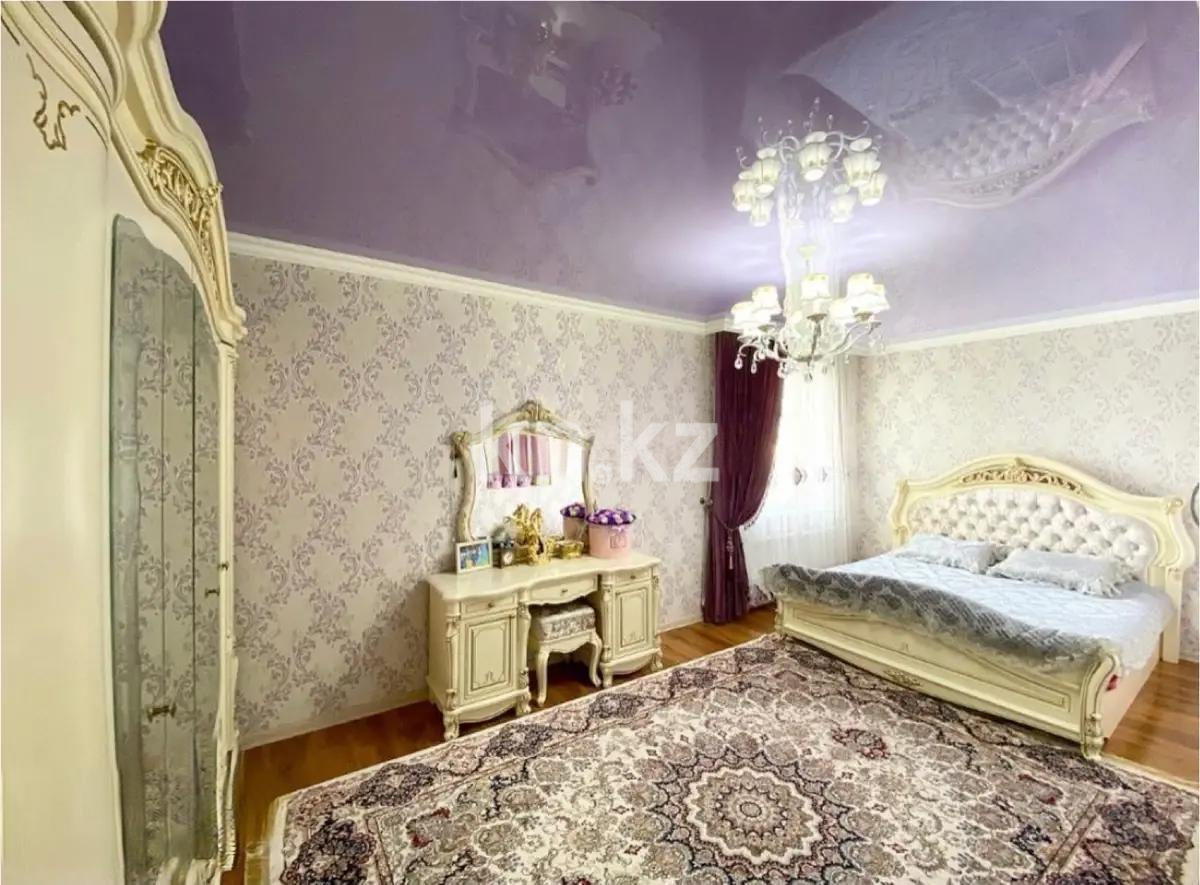 Продажа 4-комнатной квартиры, 115 м², ул. Толе би, дом  286/6 в Алматы - фото 2