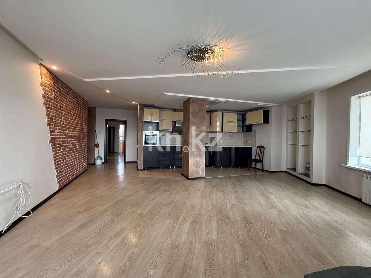 Продажа 4-комнатной квартиры, 146 м² - Продажа квартир в Караганде фото 2 из 16