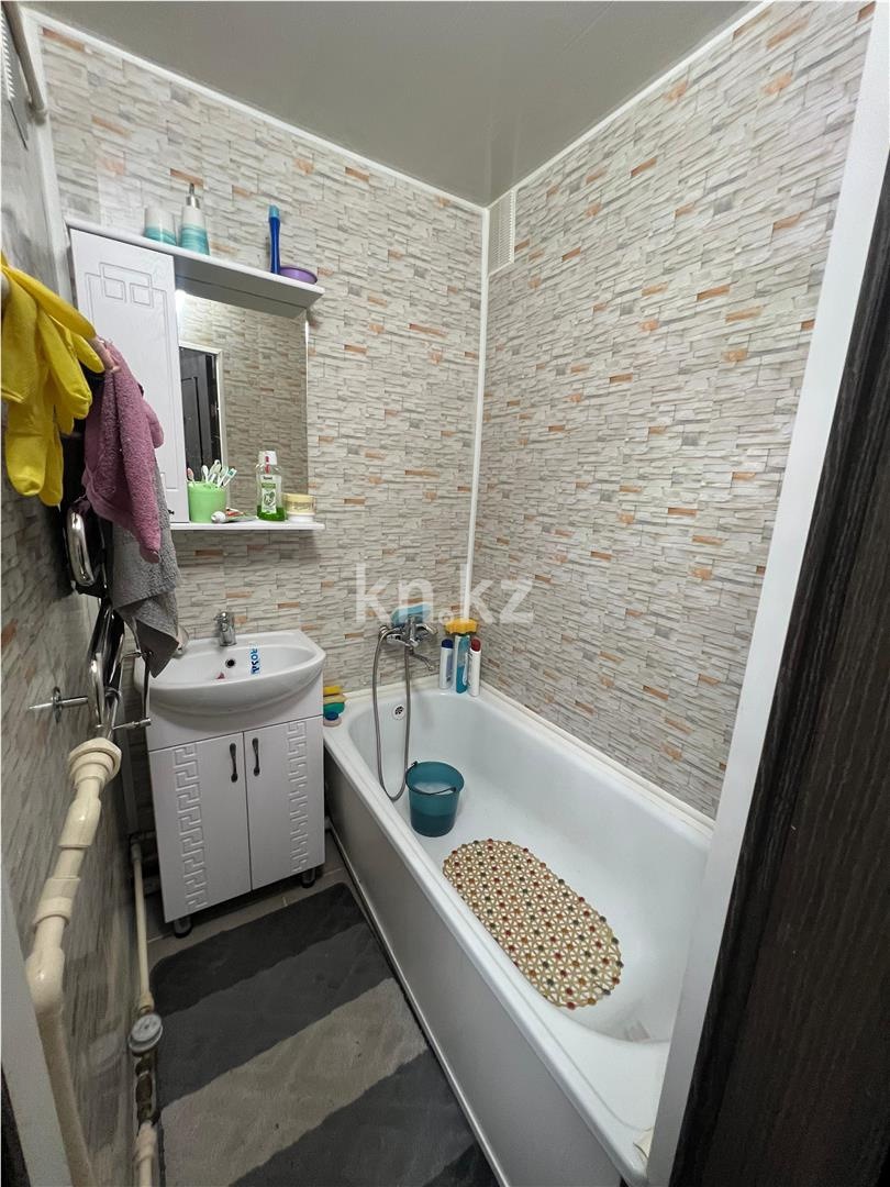 Продажа 3-комнатной квартиры, 62 м² - Продажа  трехкомнатных квартир в Караганде на Юго-Востоке фото 7 из 11