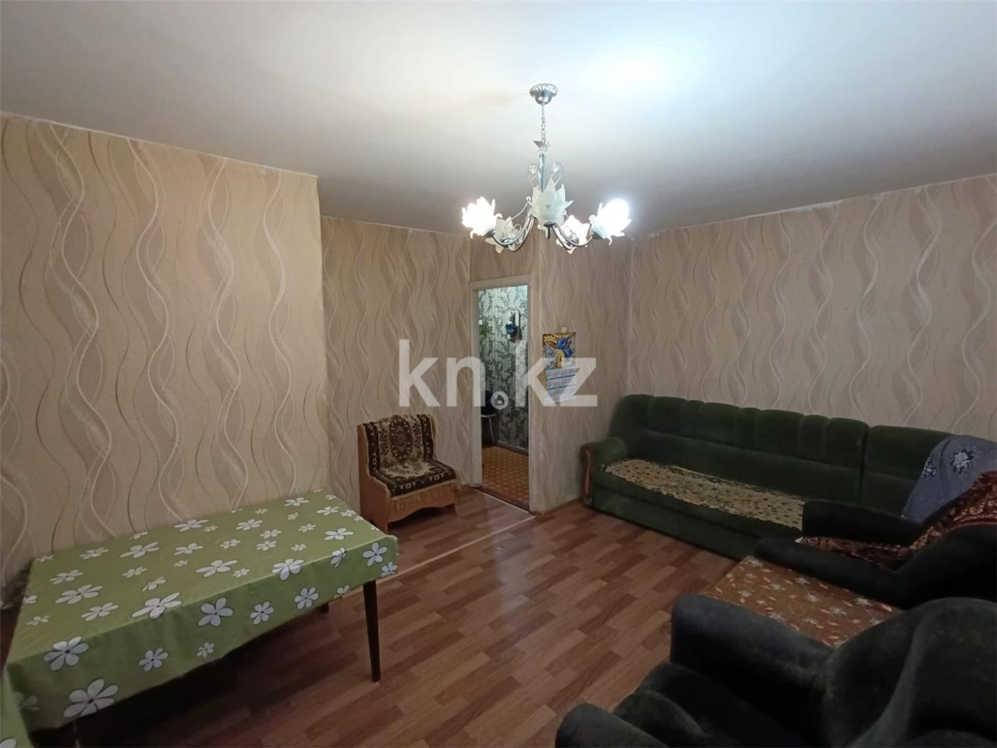 Продажа 2-комнатной квартиры, 44 м², ул. Дружбы, дом  126 - Продажа  двухкомнатных квартир в Караганде фото 1 из 5