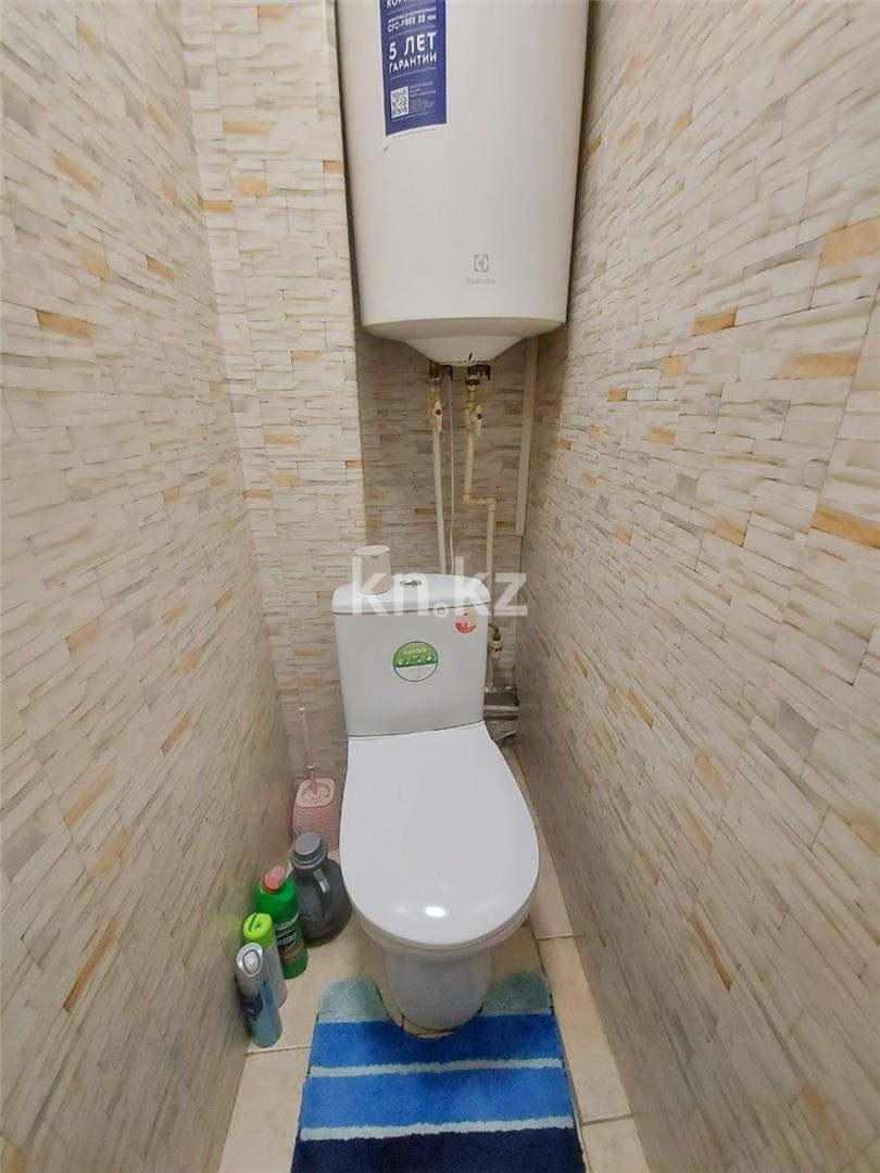 Продажа 2-комнатной квартиры, 44 м², мкр-н 11а, дом  13 - Продажа квартир в Караганде фото 8 из 9