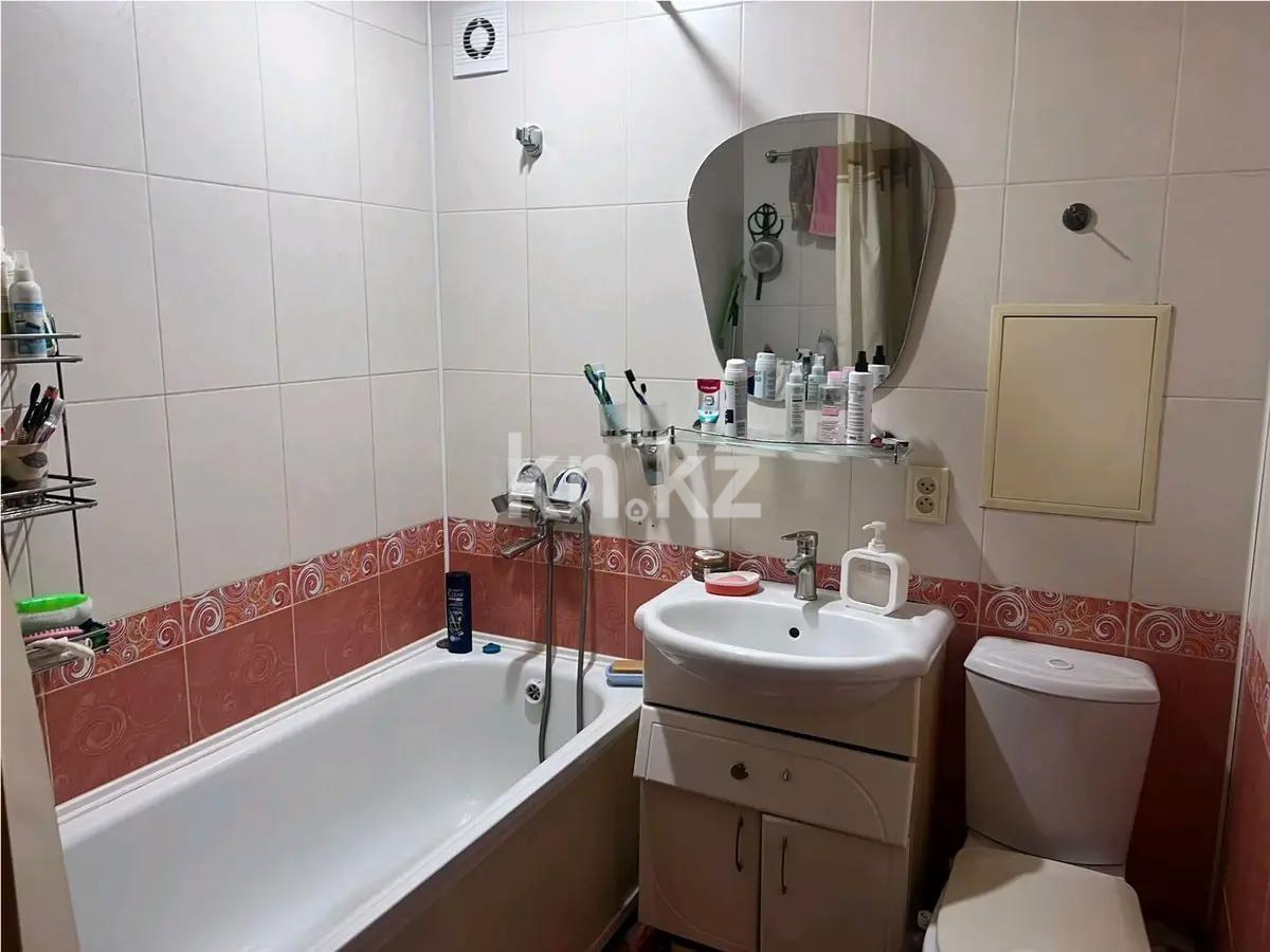 Продажа 3-комнатной квартиры, 50.7 м², ул. Гете, дом  4а в Астане - фото 4