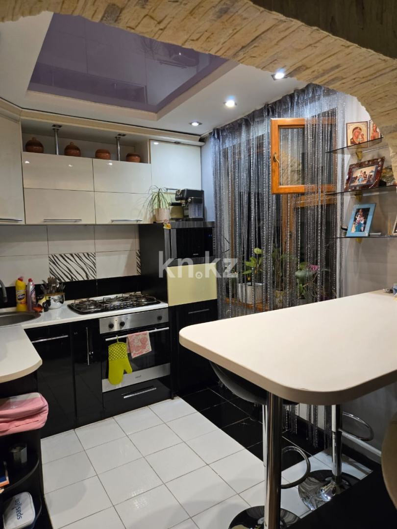 Продажа 5-комнатной квартиры, 102 м², ул. Берегового, дом  13 - ул. Шаляпина - Продажа квартир в Алматы фото 8 из 18