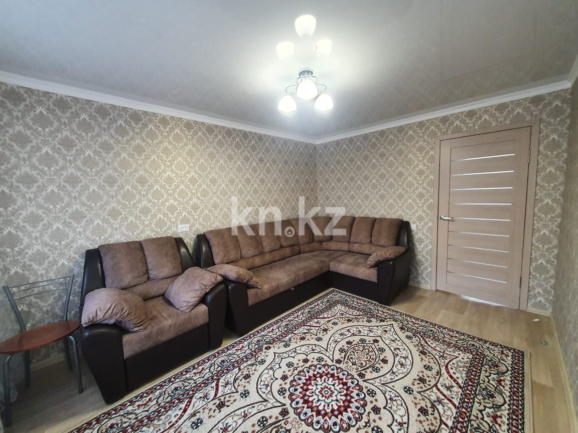 Аренда 2-комнатной квартиры, 46 м², ул. Ермекова, дом  8/2 - Аренда квартиры помесячно в Караганде фото 1 из 19