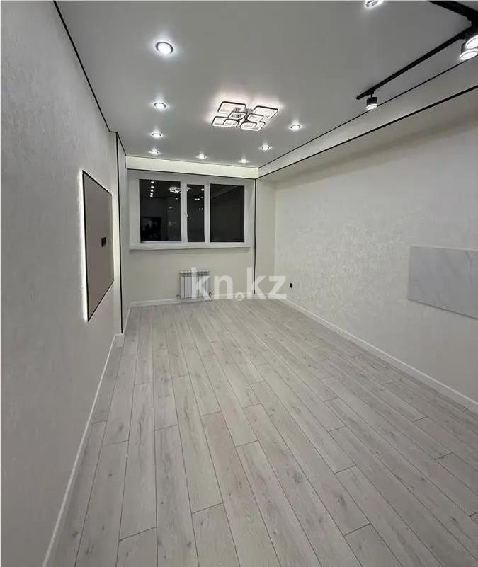 Продажа 3-комнатной квартиры, 65 м², ул. Нажимеденова, дом  34/1 - Продажа квартир в Астане с фото фото 1 из 4