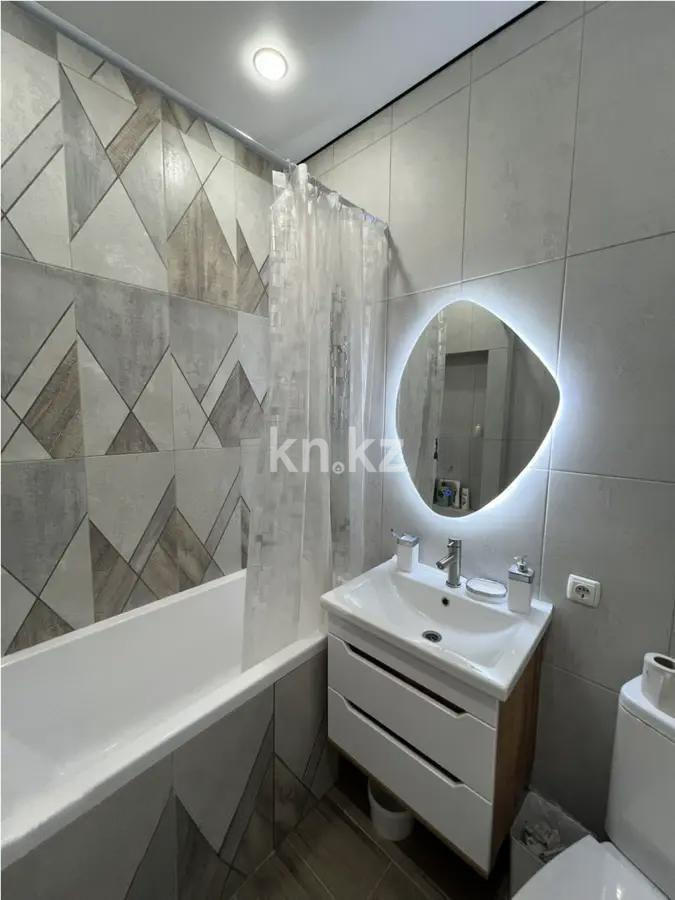 Продажа 2-комнатной квартиры, 55 м², ул. Омарова, дом  1 в Алматы - фото 4