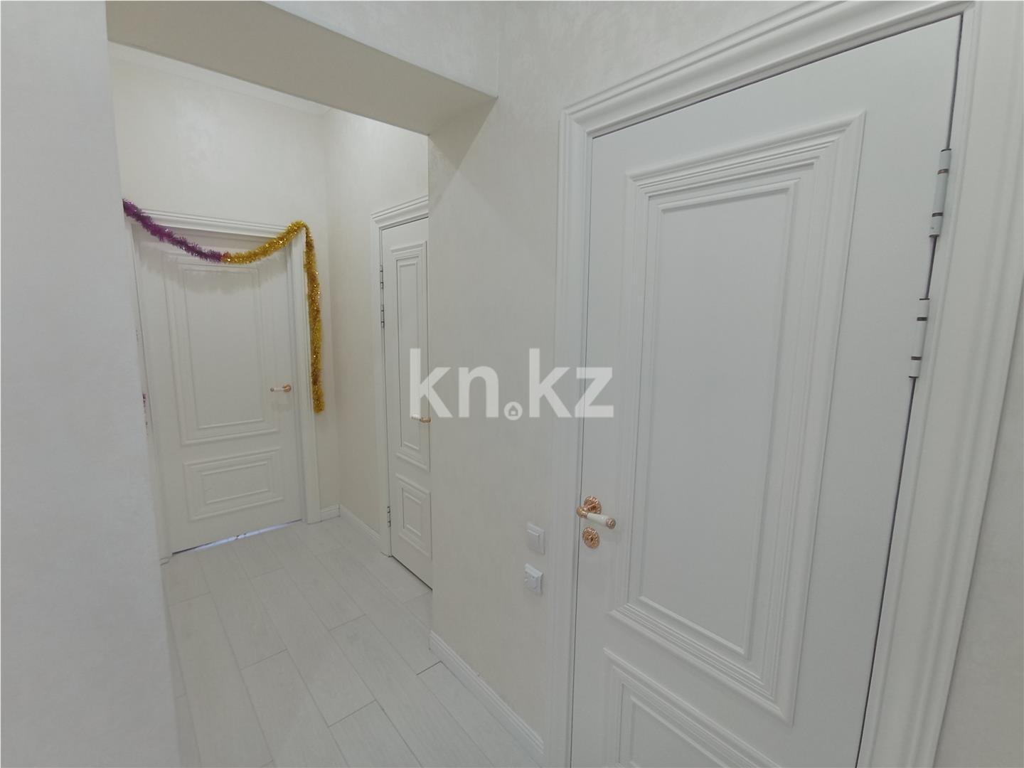 Продажа 3-комнатной квартиры, 84 м², ул. Муканова - Продажа  трехкомнатных квартир в Караганде фото 11 из 12