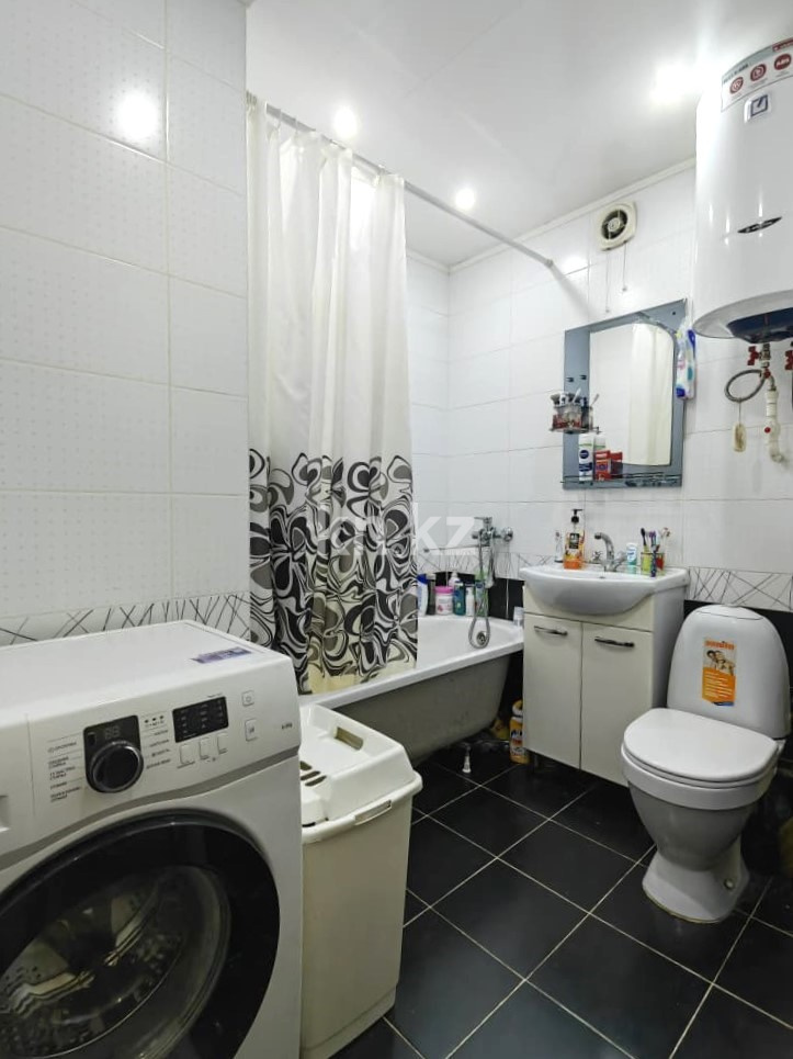 Продажа 2-комнатной квартиры, 41 м², ул. Пичугина, дом  251/1 - Продажа квартир в Караганде с фото фото 16 из 25