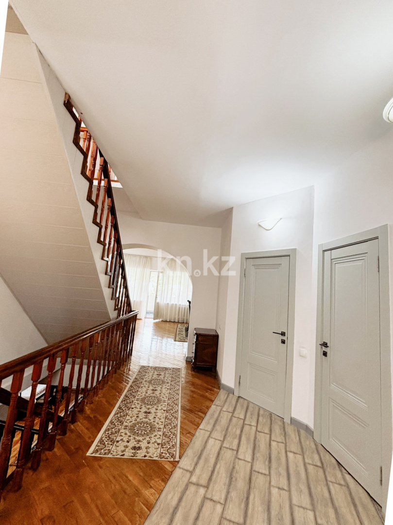 Продажа 6-комнатного дома, 300 м², ул. Оспанова - Продажа домов, коттеджей в Алматы без посредников фото 8 из 15