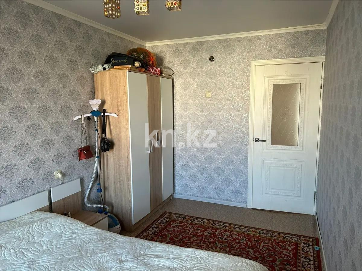 Продажа 4-комнатной квартиры, 76 м², пр. Республики, дом  18 - Продажа  четырехкомнатных квартир в Караганде фото 5 из 12