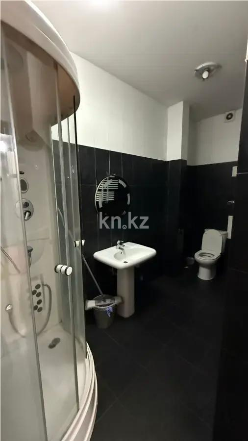 Продажа 4-комнатной квартиры, 118 м², ул. Сатпаева, дом  30/8 в Алматы - фото 7