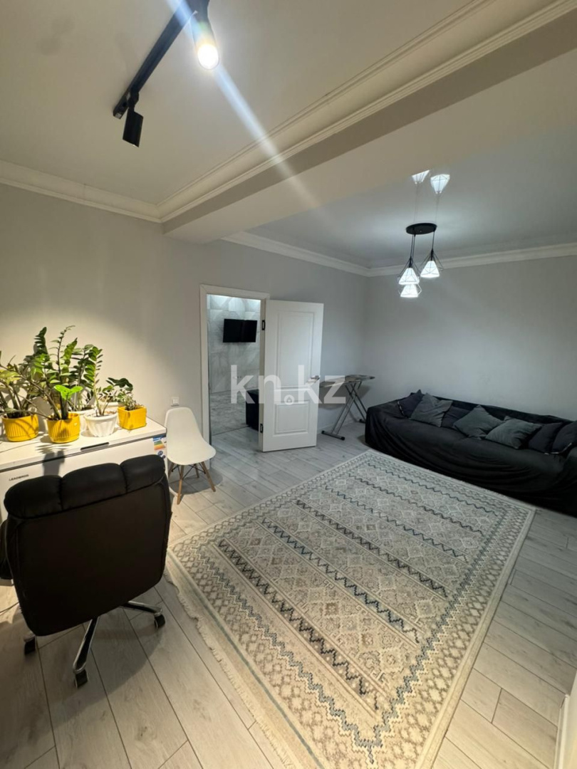 Аренда 3-комнатной квартиры, 85 м² - Аренда трехкомнатных квартир помесячно в Алматы фото 2 из 6