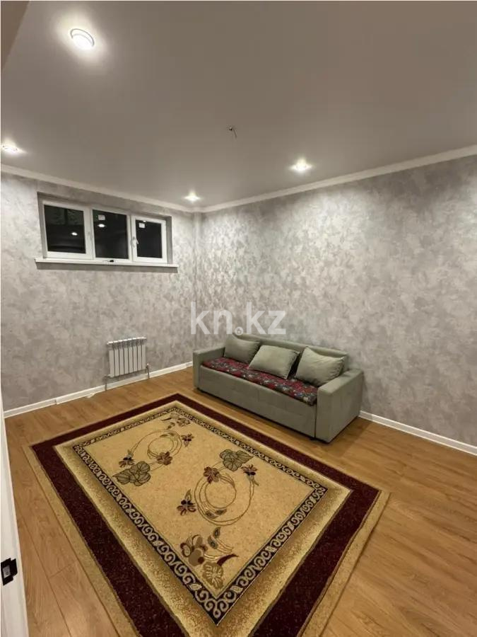 Продажа 1-комнатной квартиры, 38 м², ул. Ровенского, дом  1 - Продажа квартир в Алматы без посредников с фото фото 1 из 4