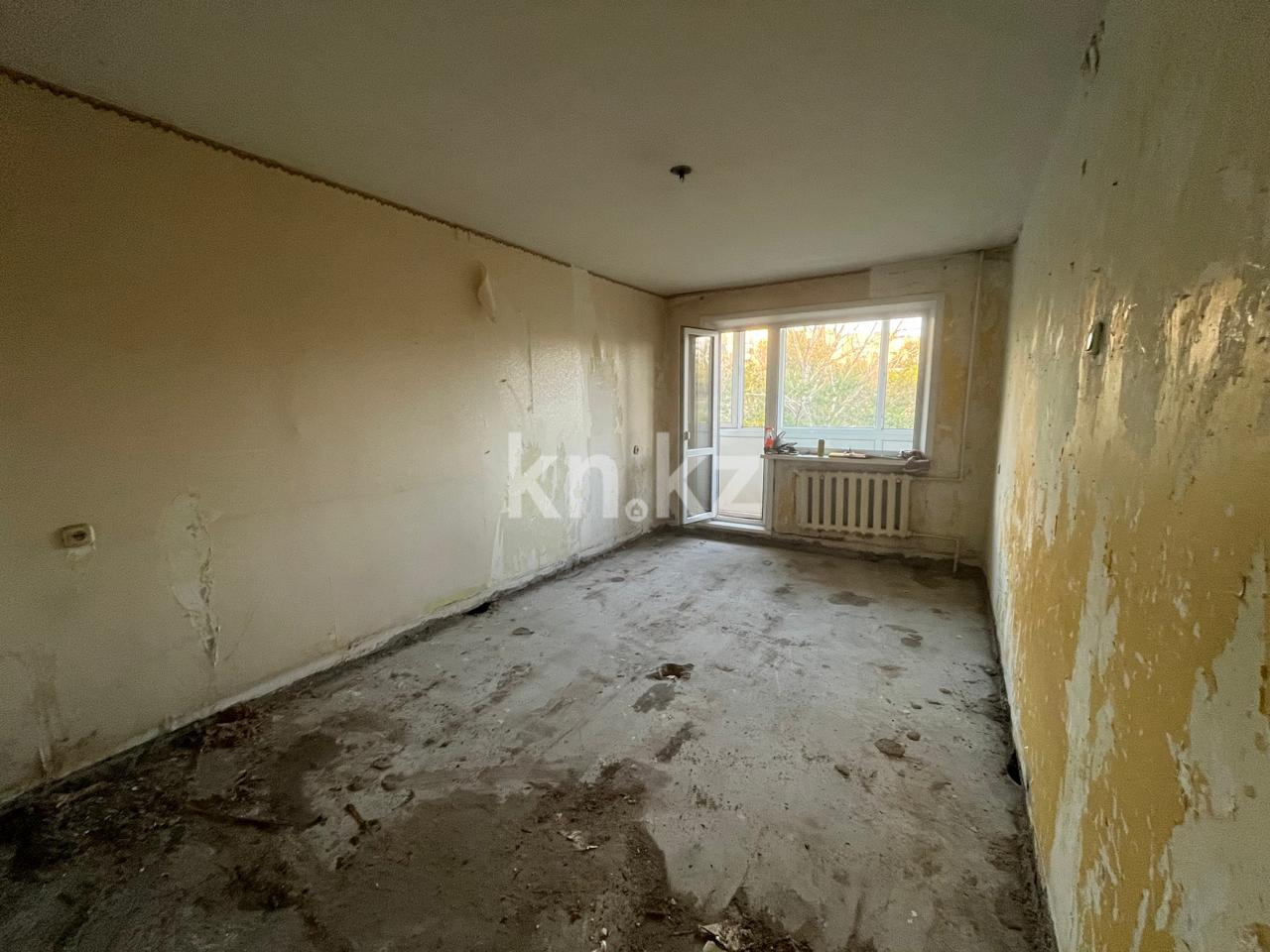 Продажа 3-комнатной квартиры, 63 м², пр. Республики, дом  24 в Караганде - фото 3