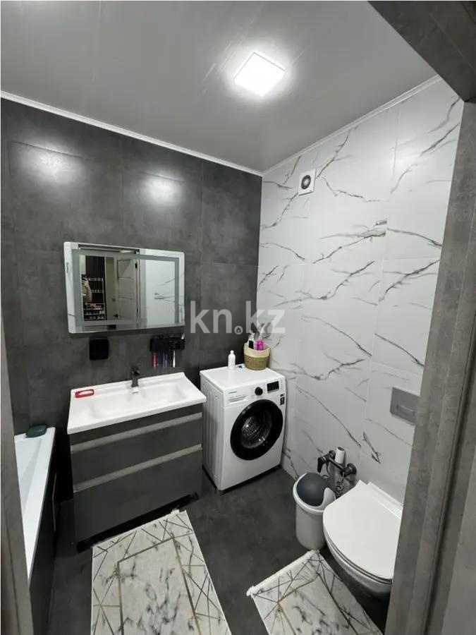 Продажа 2-комнатной квартиры, 72 м², ул. Толе би, дом  189/3 в Алматы - фото 4