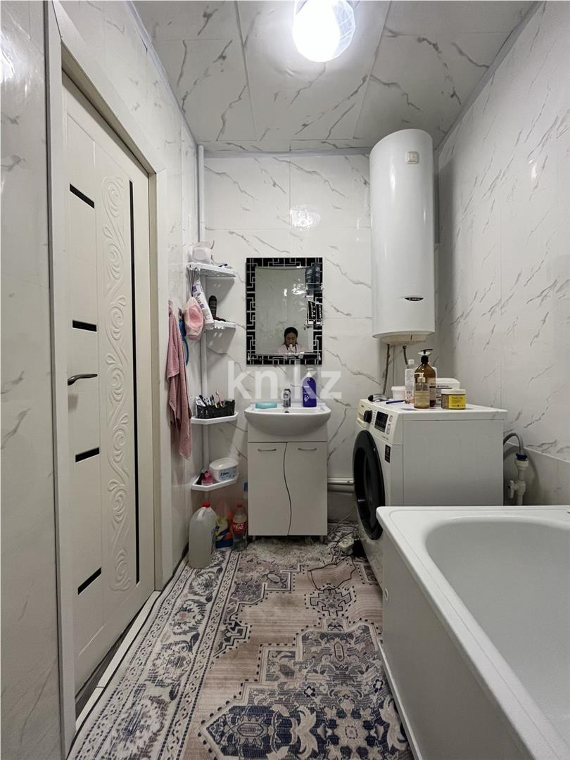 Продажа 4-комнатной квартиры, 65 м², 6 мкр. - Продажа квартир в Темиртау фото 13 из 21