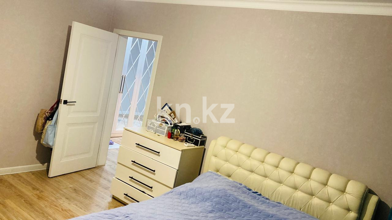 Продажа 3-комнатной квартиры, 84 м², ул. Сатыбалдина - Продажа  трехкомнатных квартир в Караганде фото 6 из 26