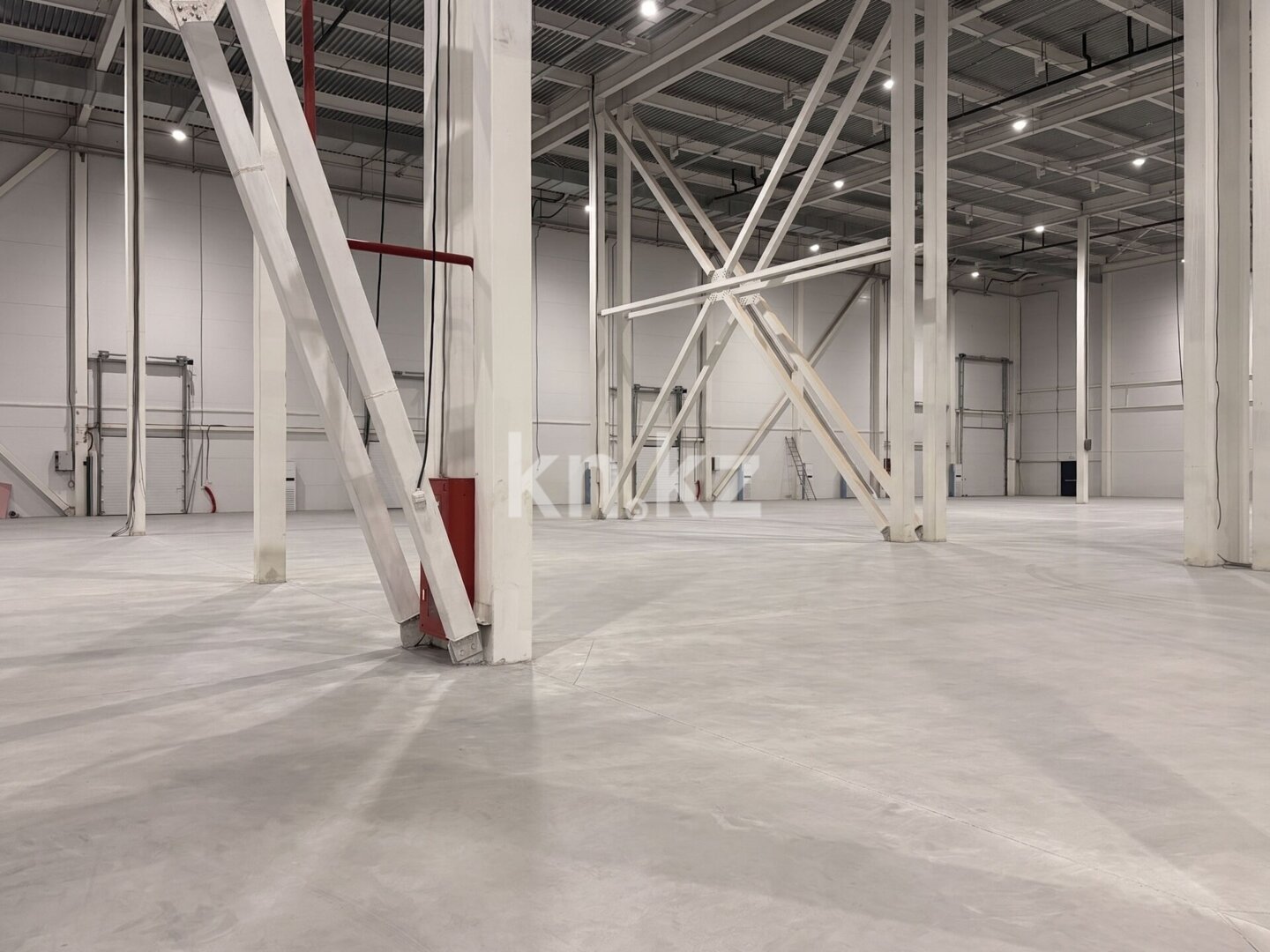 Аренда базы, 2592 м² в Алматы
