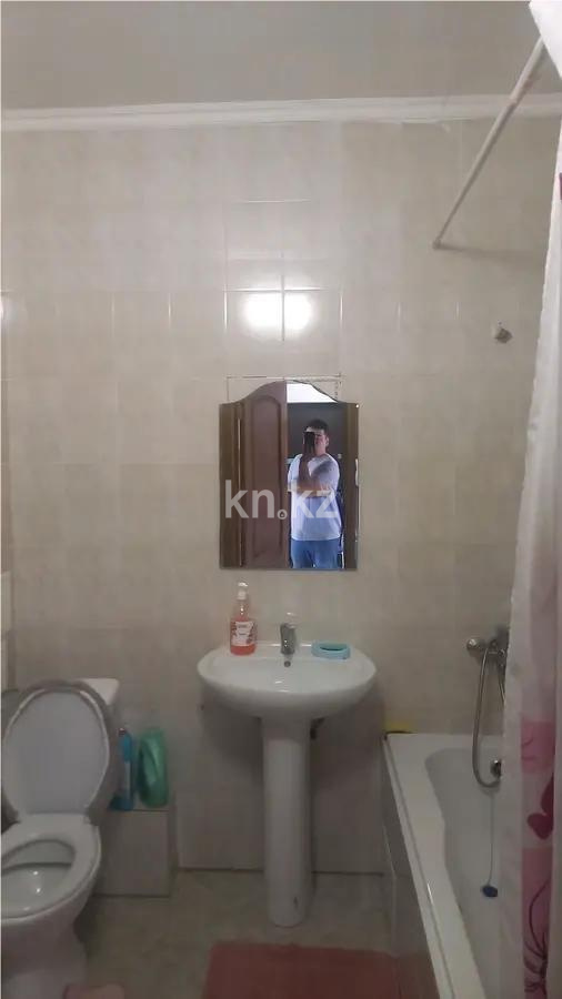 Продажа 2-комнатной квартиры, 65 м², ул. Куанышбаева, дом  15б в Астане - фото 4