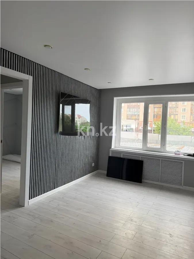 Продажа 3-комнатной квартиры, 65 м², ул. Валиханова, дом  9 - Продажа  трехкомнатных квартир в Астане без посредников с фото фото 1 из 6