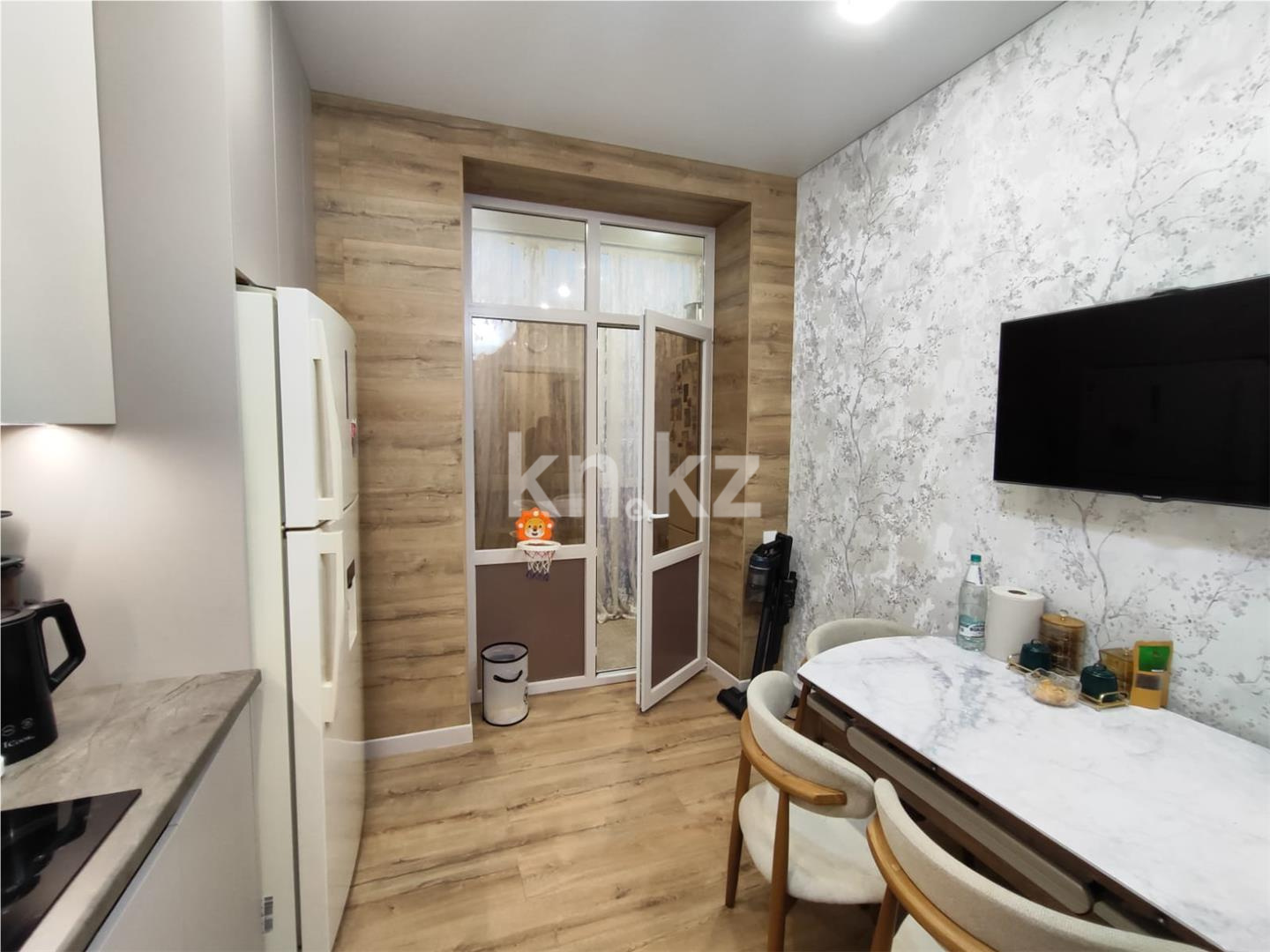 Продажа 3-комнатной квартиры, 89 м², ул. Муканова в Караганде - фото 6