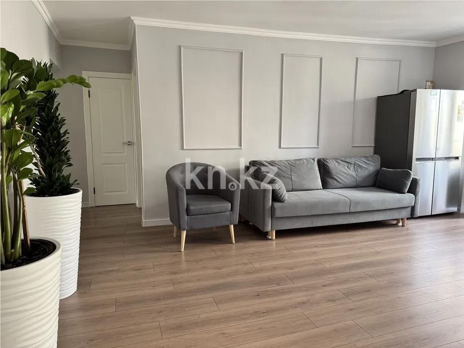 Продажа 3-комнатной квартиры, 60 м², бульвар  Академика К. Скрябина, дом  6 - Продажа  трехкомнатных квартир в Астане без посредников с фото фото 1 из 5