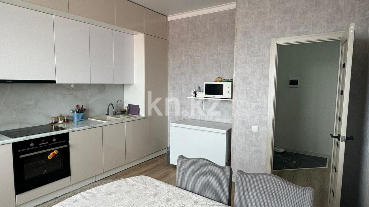 Продажа 3-комнатной квартиры, 84 м², ул. Муканова, дом  51/8 в Караганде - фото 11