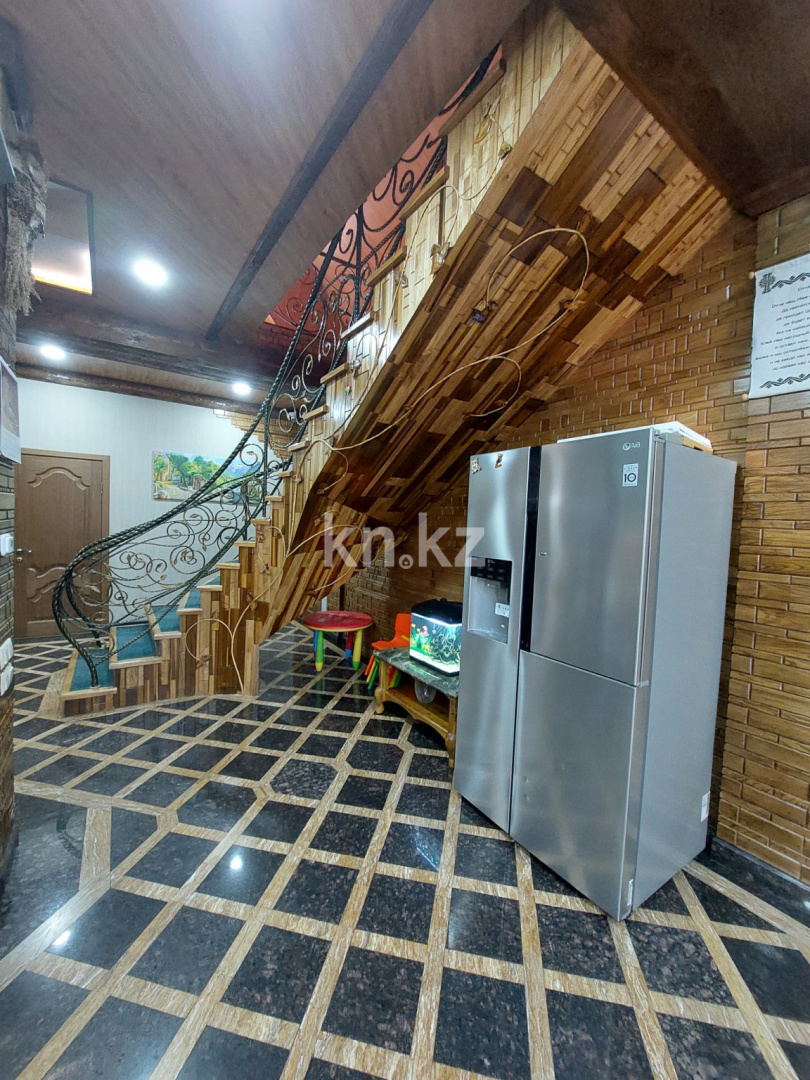 Продажа 6-комнатного дома, 384 м², ул. Каримова в Алматы - фото 18