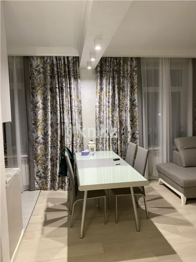 Продажа 3-комнатной квартиры, 86 м², пр. Абылай хана, дом  122 - Продажа  трехкомнатных квартир в Алматы без посредников фото 1 из 5