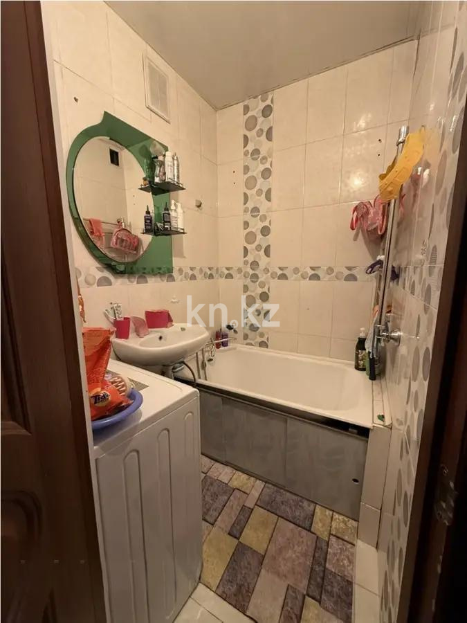 Продажа 3-комнатной квартиры, 60 м², мкр. Аксай-3, дом  12 - Продажа  трехкомнатных квартир в Алматы фото 5 из 5