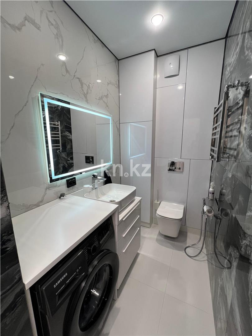 Продажа 3-комнатной квартиры, 100 м², ул. Дюсембекова - Продажа  трехкомнатных квартир в Караганде фото 12 из 21