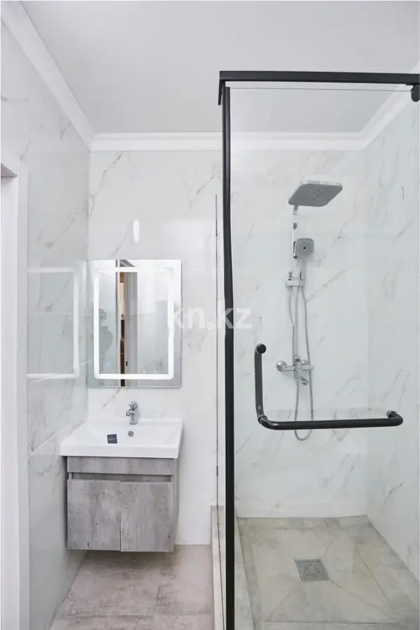 Продажа 2-комнатной квартиры, 70 м², ул. Мухамедханова, дом  4в в Астане - фото 5