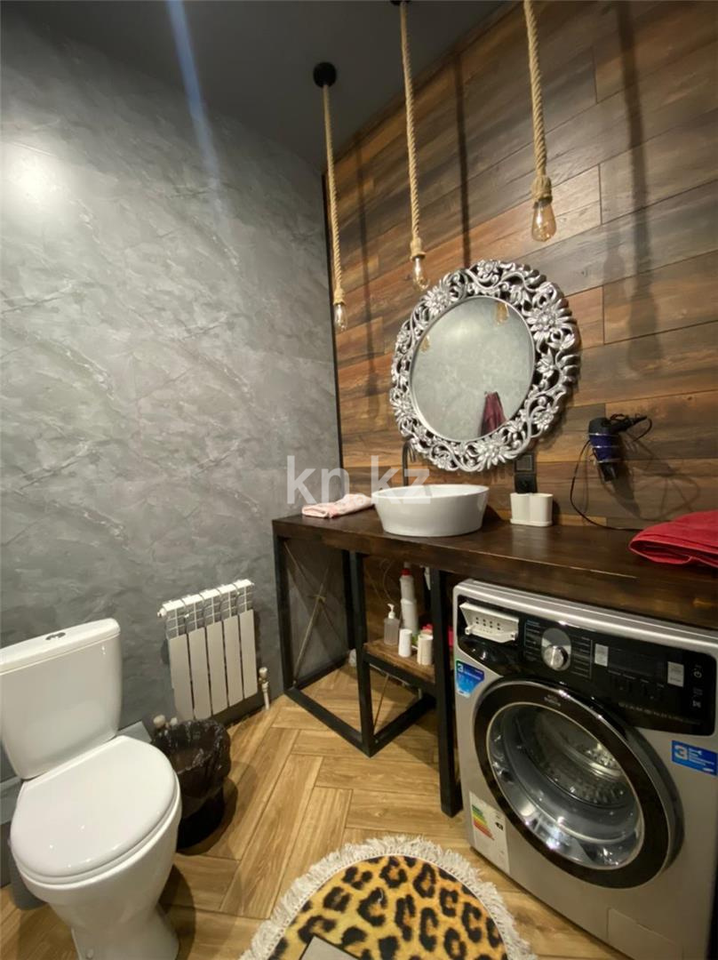 Продажа 3-комнатной квартиры, 110 м², ул. Комиссарова, дом  10/3 в Караганде - фото 13