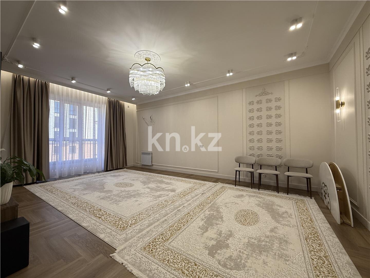 Продажа 4-комнатной квартиры, 130 м² в Караганде