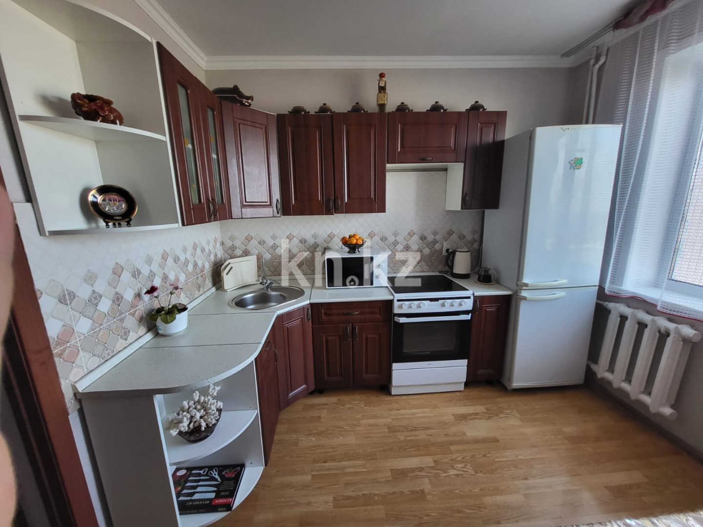 Продажа 4-комнатной квартиры, 76 м², мкр-н Голубые Пруды, дом  6 - Продажа квартир в Караганде без посредников с фото фото 1 из 16