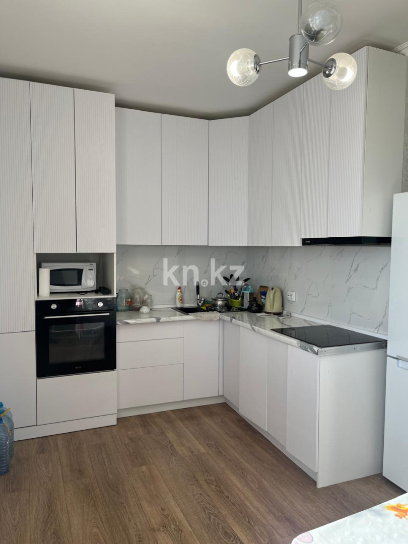 Аренда 2-комнатной квартиры, 70 м² - Аренда квартир помесячно в р-не Сарайшык Астаны фото 1 из 10