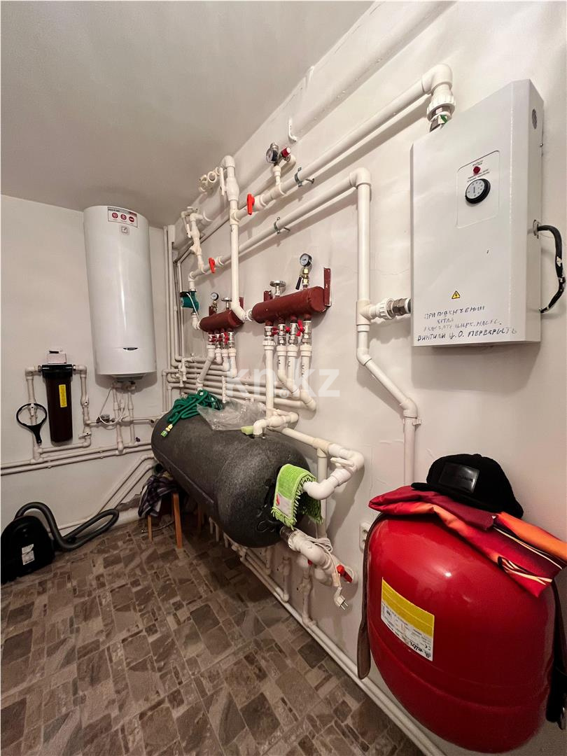 Продажа 5-комнатного дома, 300 м², ул. Муканова, дом  45/14 - Продажа квартир в Казахстане фото 19 из 21